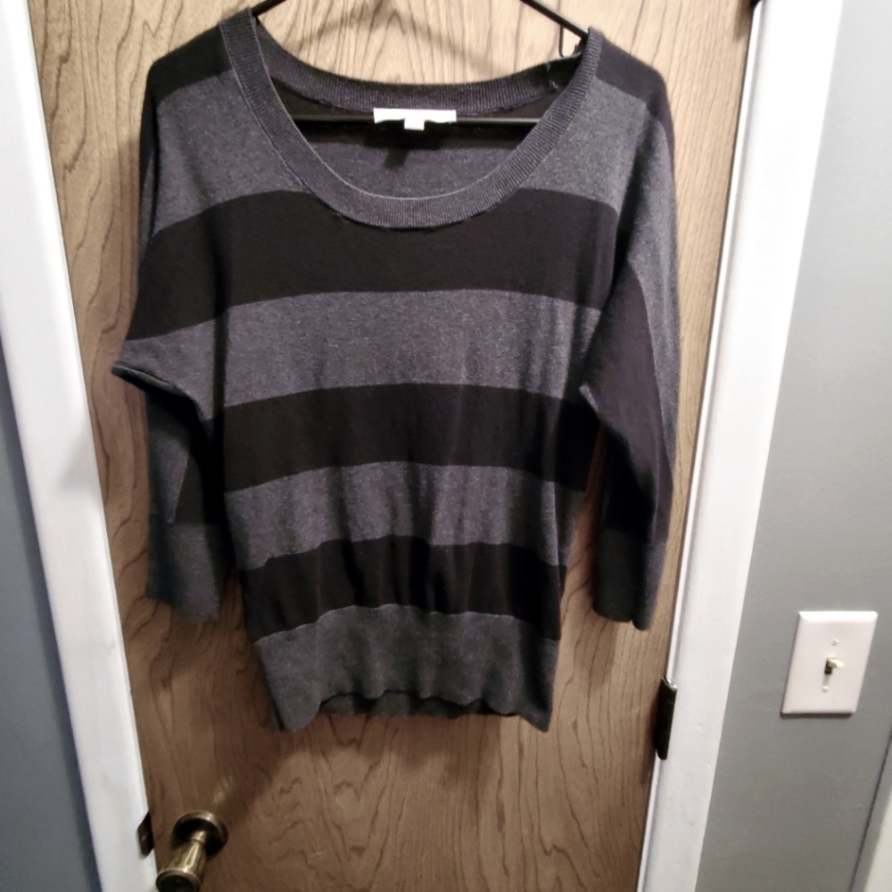 Size small womens sweater